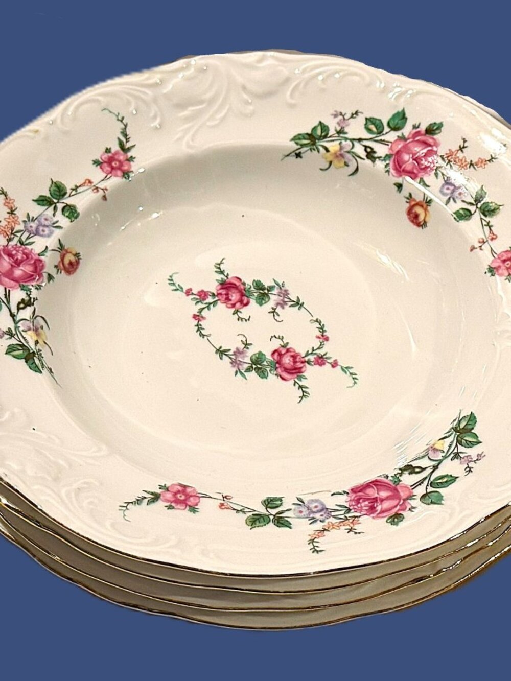 Set of 4 / Royal Kent Bavarian Floral Scalloped Bowls